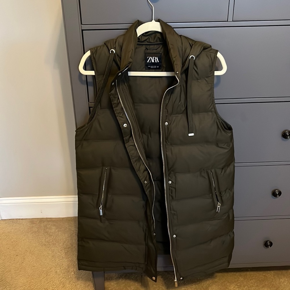 Zara long puffy vest size small